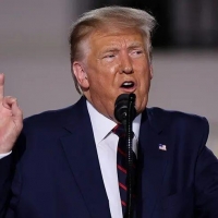 截至收盘，道指上涨254.48点，或0.62%，报41,368.45点；标普500指数涨32.66点