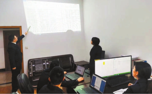 股票论坛大厅-揭股市黑嘴的黑色产业链:通过"抢帽子"交易操纵股票(1)