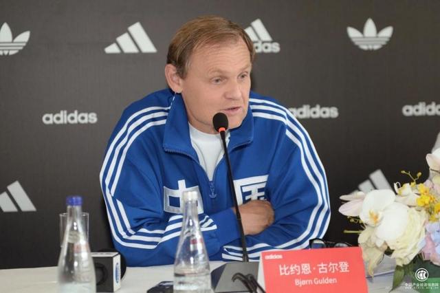 股票分享论坛-前三季度业绩超出预期，多家机构分析师上调阿迪达斯股票评级(3)