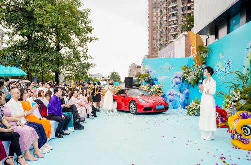 股票论坛大厅-广东千美臣七星级双店开业，以美业之力赋能女性觉醒(5)