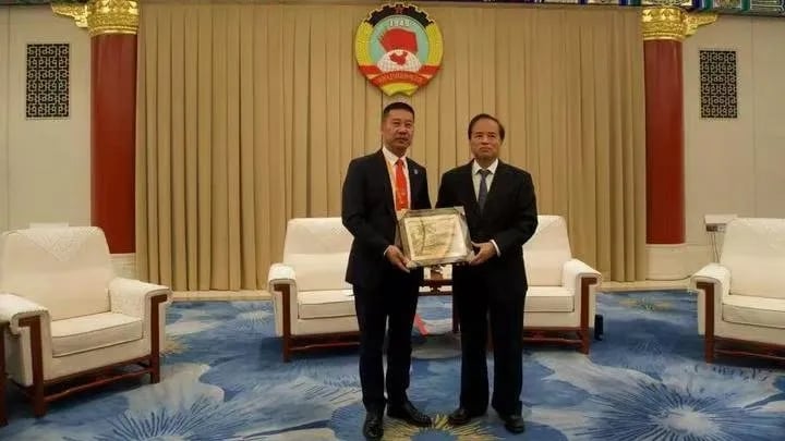 股票论坛大厅-热典| 菲律宾中国商会“罢免会长”惊天逆转(转载）(10)