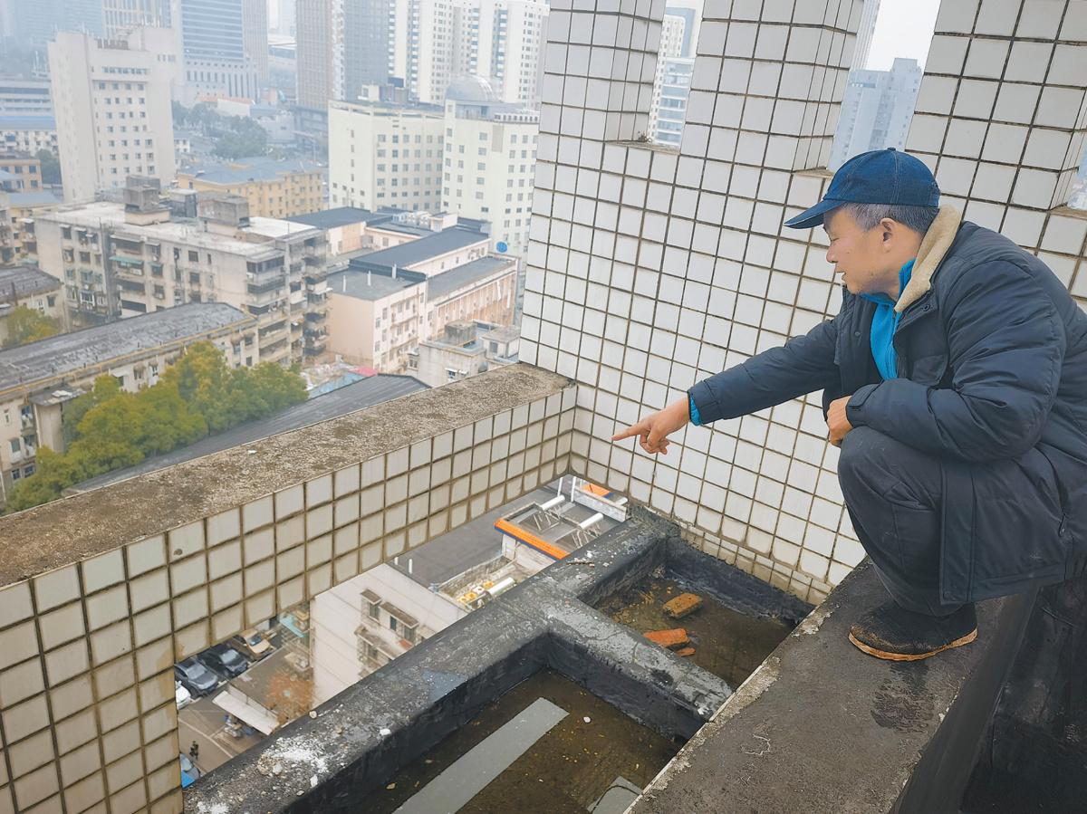 股票论坛大厅-卫健部门回应湖南湘雅二院坠亡实习医生所涉举报材料：联合调查组调查中(1)