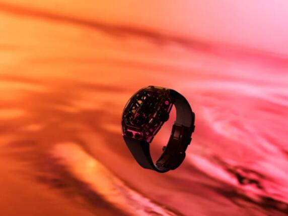 股票论坛大厅-以光为刃破界！RICHARD MILLE 理查米尔RM 75-01 蓝宝石腕表重塑视觉美学(17)