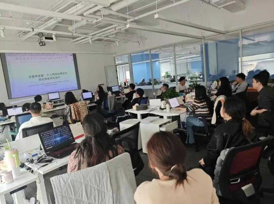 股票论坛大厅-小雨点贷款持续践行普惠金融 为行业树立标杆榜样(1)