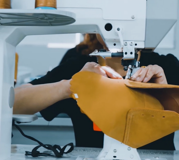 股票论坛大厅-对话VIZ创始人:这双为地球而生的0胶鞋，如何熬过1095个黑暗(2)