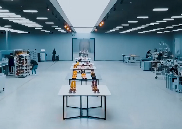 股票论坛大厅-对话VIZ创始人:这双为地球而生的0胶鞋，如何熬过1095个黑暗(7)