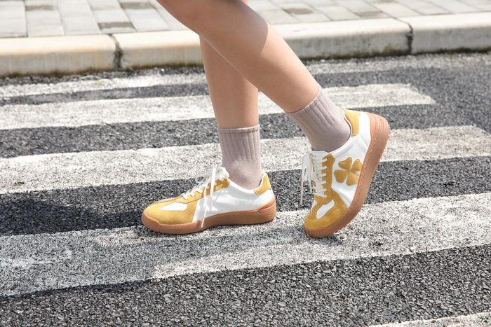 股票论坛大厅-VIZ:当 “种树” 遇上 “穿鞋”，你的日常选择可能藏着森林保护的双面性(6)